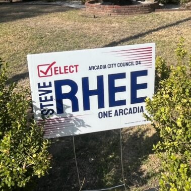 Elect Steve Rhee sign in a yard.
